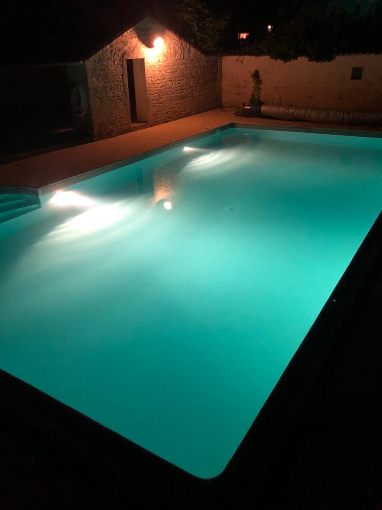 The Cool Lounge A Coulonges - Charente住宿加早餐旅馆 外观 照片